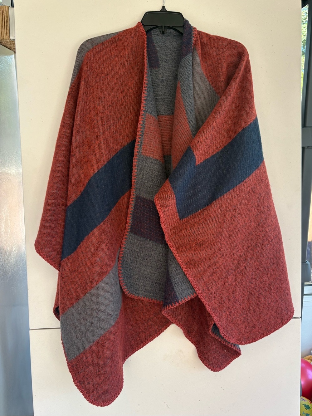 BB Dakota Sweater Shawl Cover Up Reversible Plaid Poncho Cape Fits All SZ